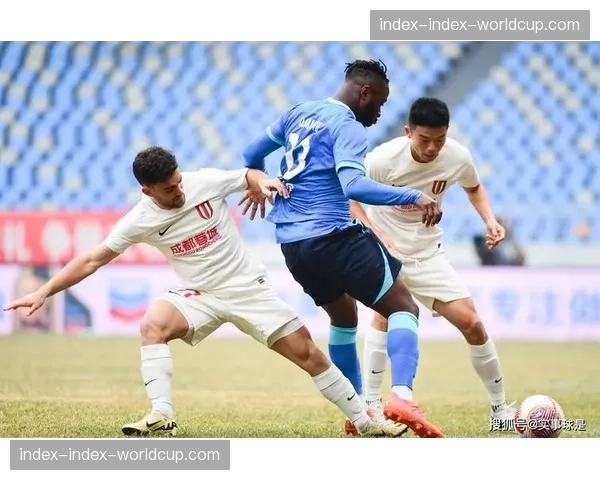 沧州雄狮外援奥斯卡帽子戏法，助球队取得赛季首胜